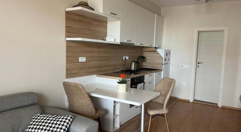 Holiday apartment with pool — photo 2