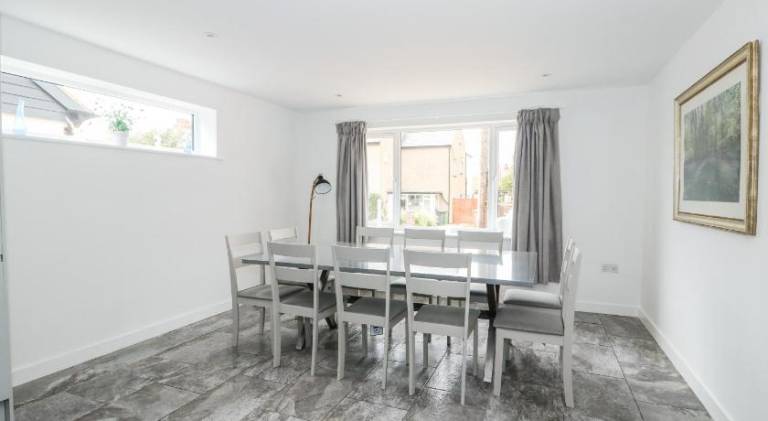 House with 5 rooms for 10 persons — photo 2