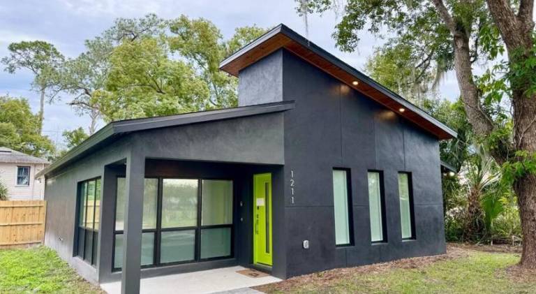 Spacious vacation home with sauna | Pet-friendly in Lake Mary, FL