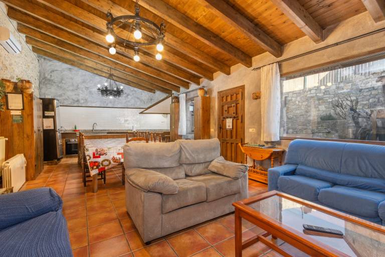 Holiday Home 'Casabras' with Private Pool, Wi-Fi & Air Conditioning — photo 4