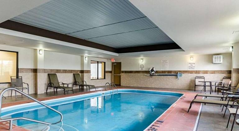 Comfort Inn & Suites Lawrence - University Area — photo 5