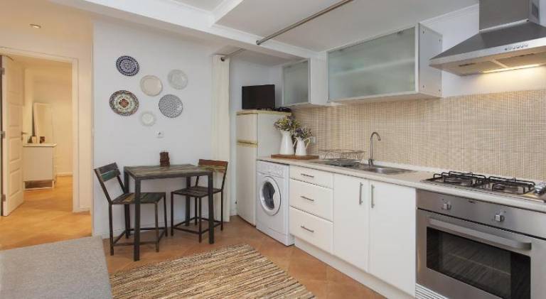 Holiday apartment | Near Santa Justa Lift | Dogs allowed — photo 3