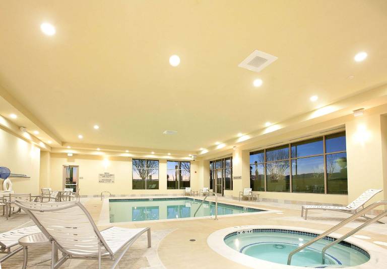 Embassy Suites by Hilton Palmdale — photo 4