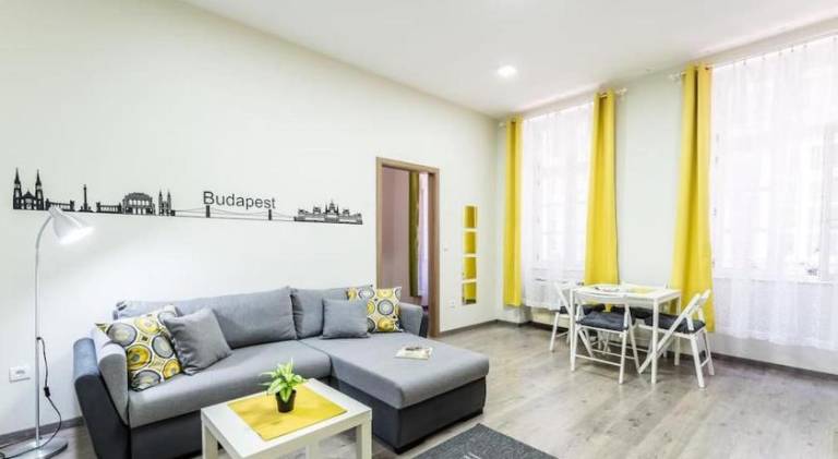 Beautiful apartment | Near St. Stephen's Basilica | Pets allowed — photo 2