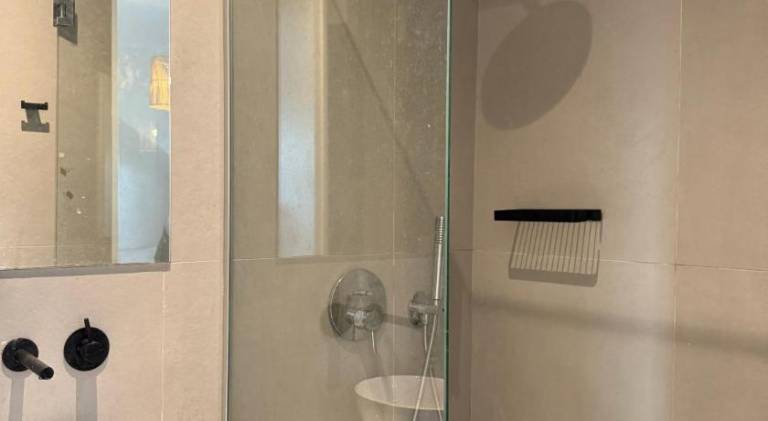 Value for money Naousa Center designer spacious room — photo 5