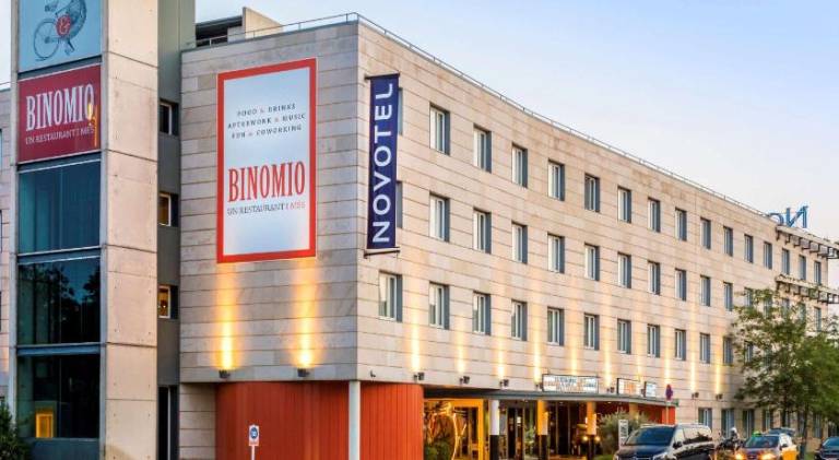 Novotel Barcelona Cornella Hotel — photo 4