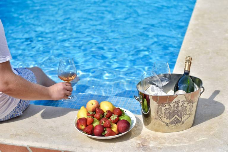 Villa with garden, private pool & barbecue — photo 4