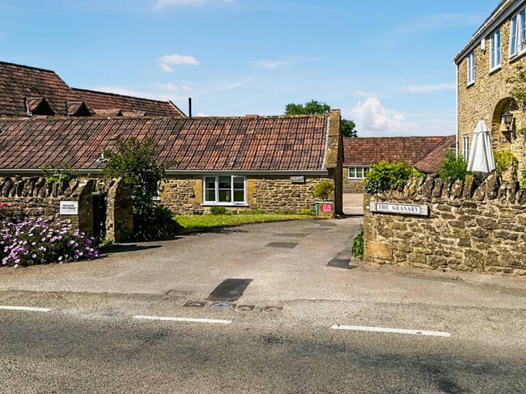 Cabin Yetminster