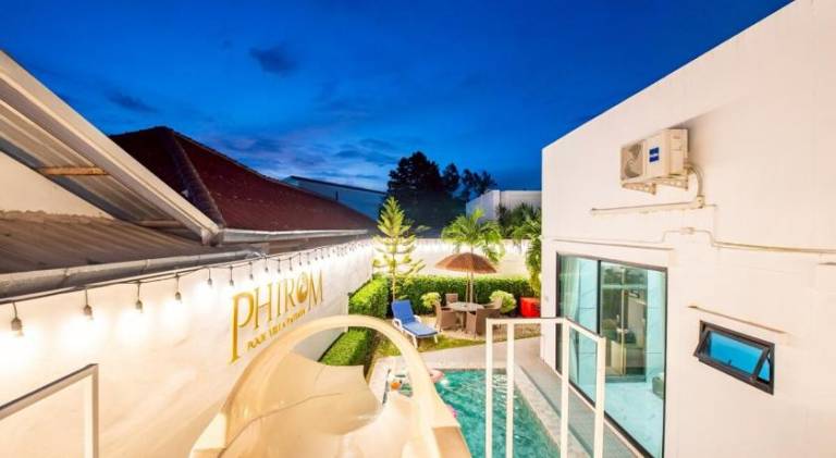 Villa with pool & hot tub — photo 4