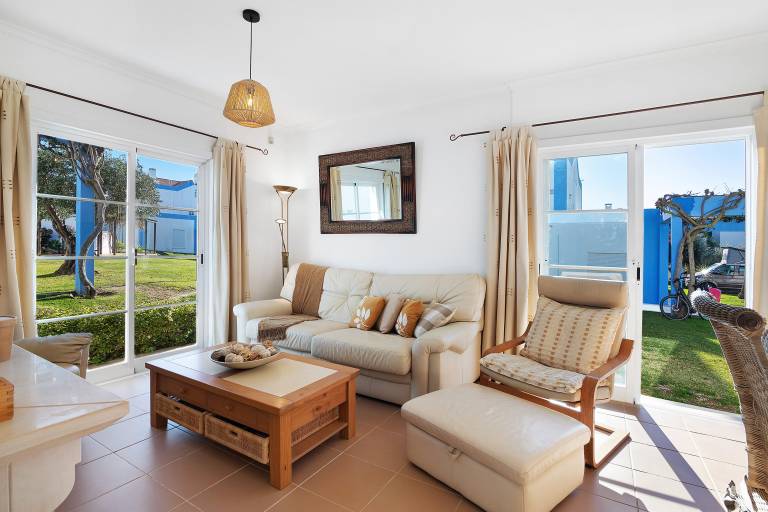 Casa Florilia II: Shared Pool, Private Terrace in Algarve - Tavira — photo 4