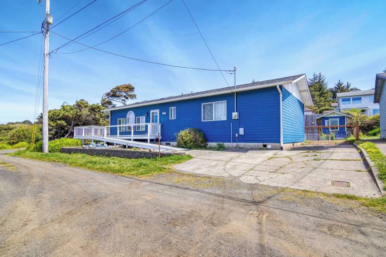 House  Yachats
