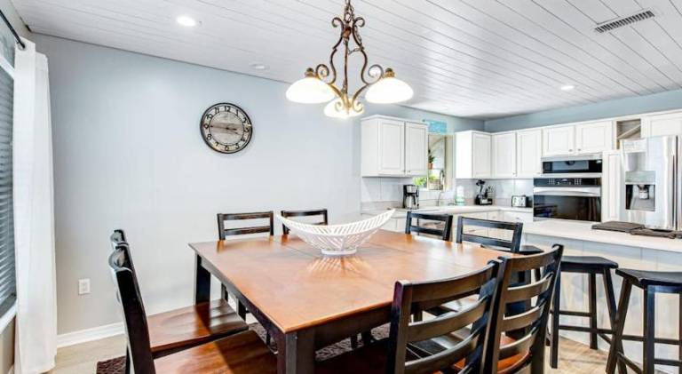 Charming vacation home with pool | Next to the beach | Pet-friendly — photo 4