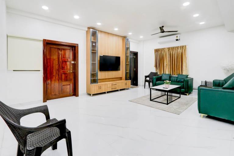 Palette Chanda Nagar Near GSM Mall