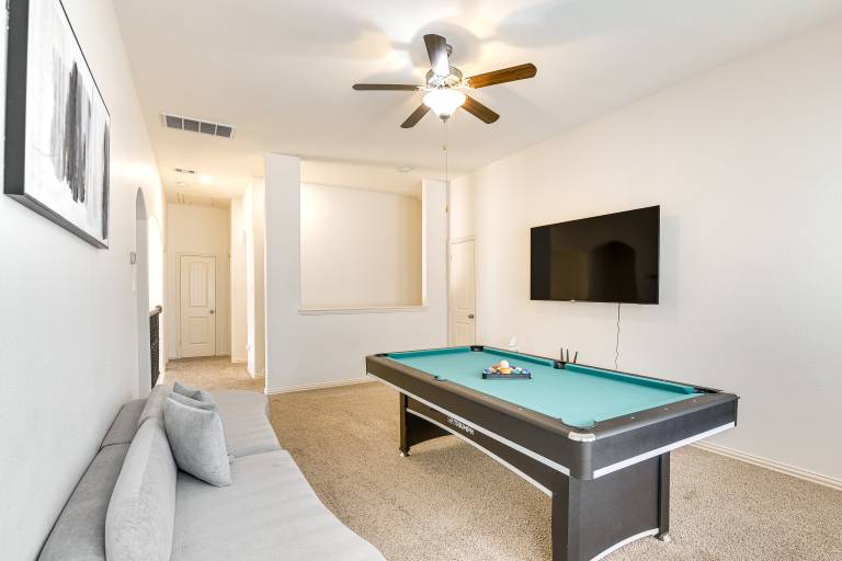 22 Mi to Dtwn Houston: Spacious Baytown Home! — photo 3