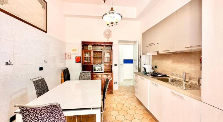 Rental apartment with 2 rooms for 5 persons — photo 4