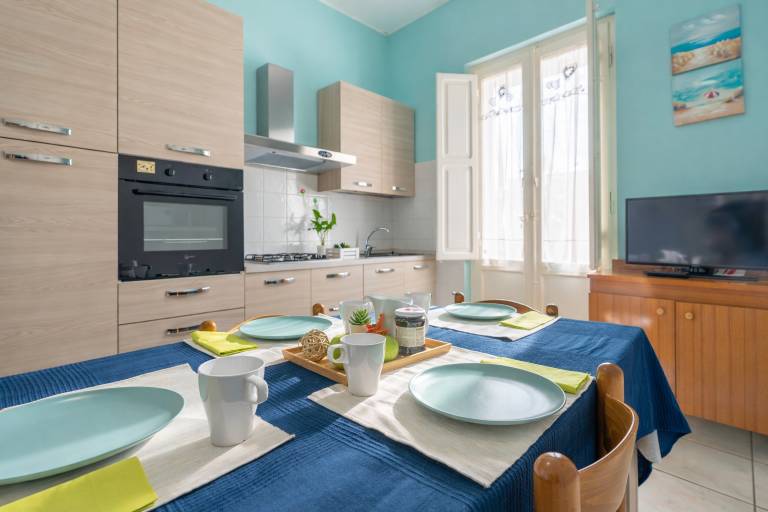 Holiday apartment with 2 rooms for 6 persons — photo 4