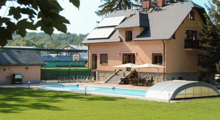 Beautiful villa with pool & jacuzzi | Pets allowed — photo 5