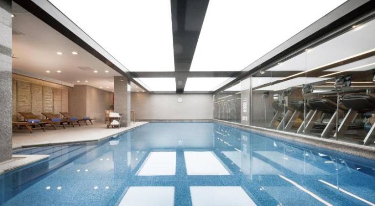 Serviced apartment with sauna, pool & jacuzzi | Next to Namdaemun Market — photo 4