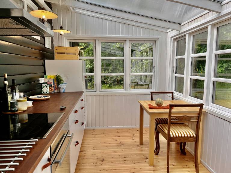 Children-friendly pleasant vacation home with terrace | Pets are welcome — photo 5