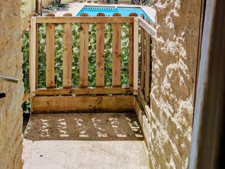 Wonderful rental apartment with heated pool | Pets are welcome — photo 4