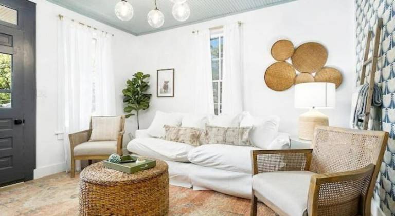 Charming vacation home | Pet-friendly — photo 3