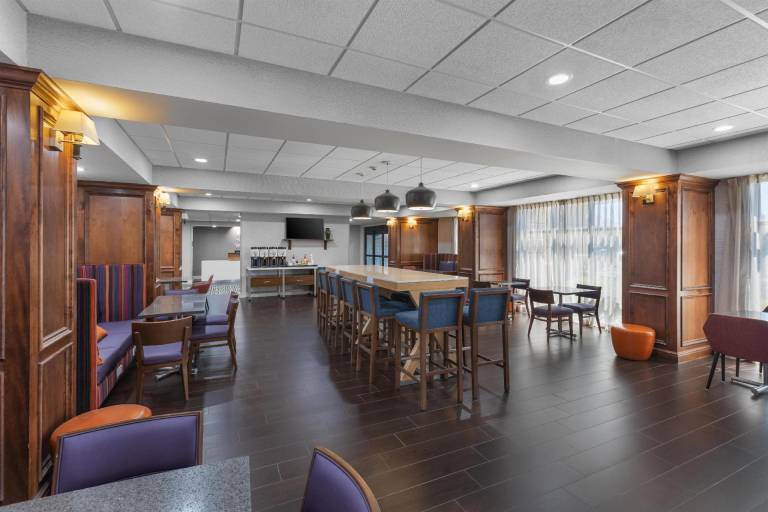 Hampton Inn Pendleton — photo 3