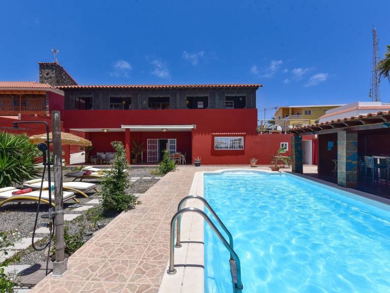 House with terrace, private pool & BBQ — photo 2