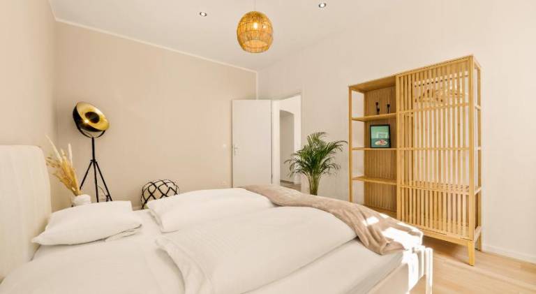 Rental apartment with 2 rooms for 5 persons in Berlin