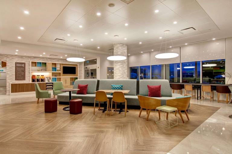 Home2 Suites by Hilton Montreal Dorval — photo 3