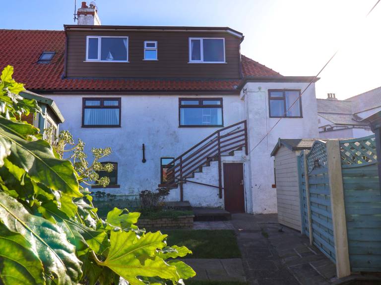 Family-oriented charming cottage with jacuzzi & garden | Beach view | Close to the beach | Pets allowed — photo 3