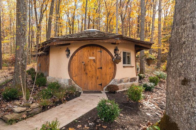 Cabin Farmington