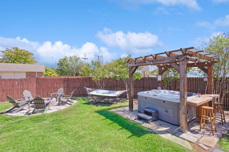 House with private pool & garden — photo 5