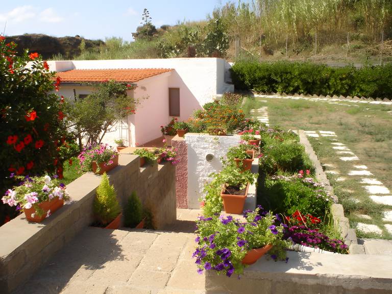 Villa with yard, patio & barbeque | Sea view in Ventotene