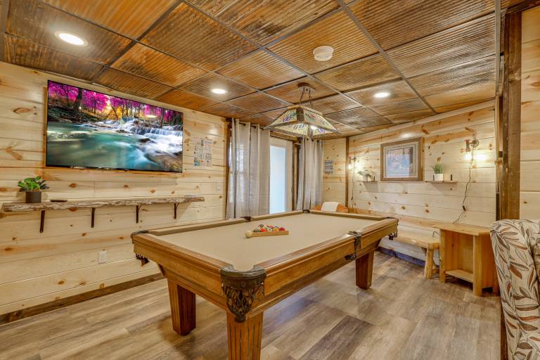 Hot Tub + Game Room: Gatlinburg Family Cabin! — photo 3