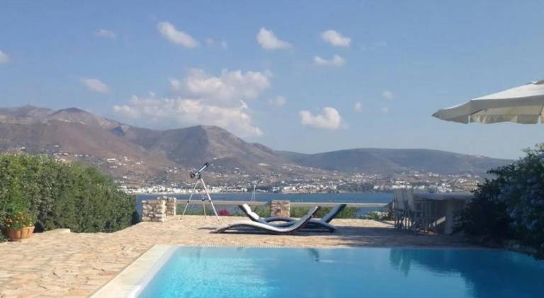 Beautiful vacation home with pool | Beach nearby | Dogs allowed in Paro