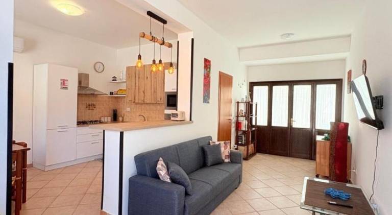 Apartment with 2 rooms for 6 persons — photo 3