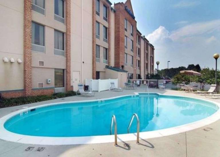 Comfort Inn Airport — photo 4