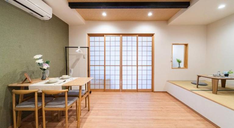 Charming villa with terrace | Close to Nijō Castle | Pets allowed — photo 4