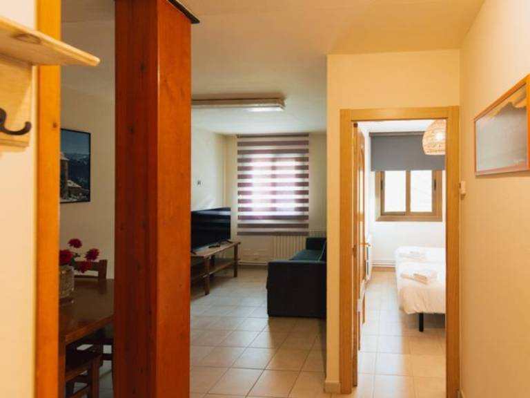 Rental apartment with pool & grill | Pet-friendly — photo 5
