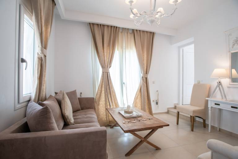Villa 'Sofia' with Sea View, Wi-Fi and Air Conditioning — photo 4