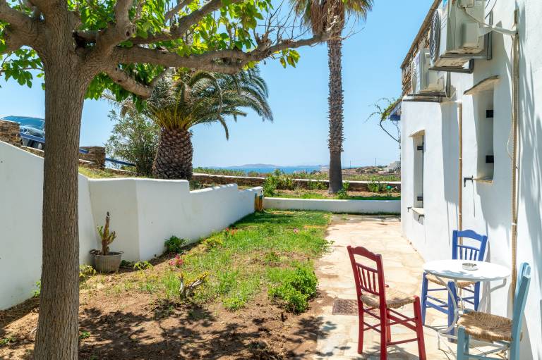 Apartment with fast internet | Garden view in Tinos