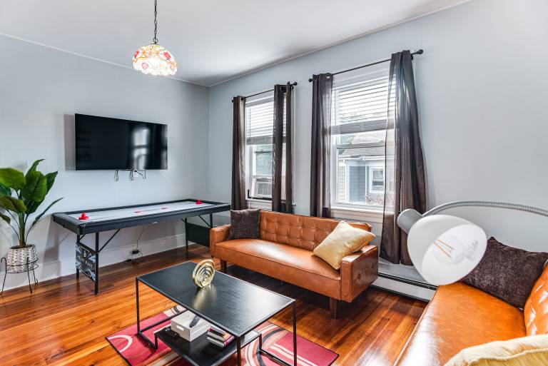 Pet-Friendly Stoughton Apartment w/ Outdoor Space — photo 4