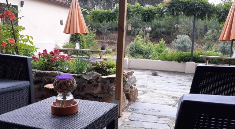 Vacation home with barbecue, pool & patio | Pets allowed — photo 2