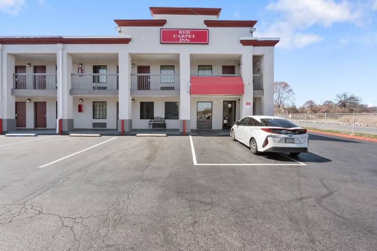 Red Carpet Inn Philadelphia Airport in Essington, PA