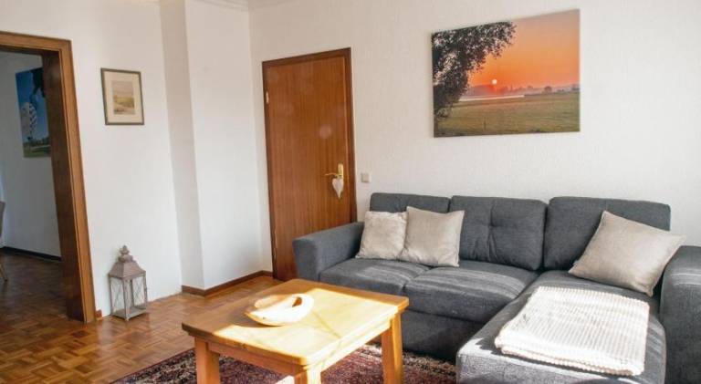 House with 2 rooms for 6 persons in Wesel