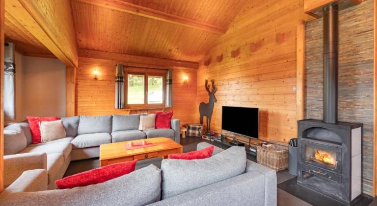 Chalet with 4 rooms for 10 persons — photo 2