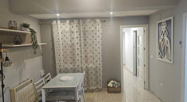 Apartment | Next to Calleja de las Flores — photo 5