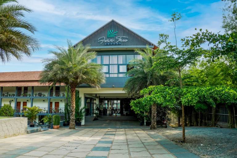 Resort  Kuruvadweep