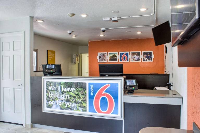 Motel 6 Seattle, WA - South — photo 3