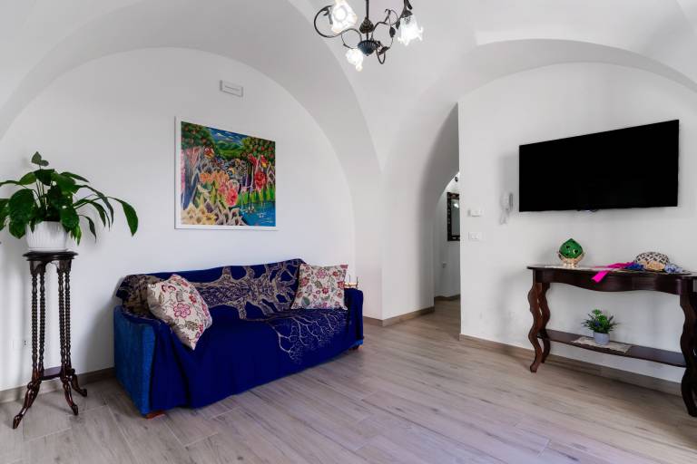 Apartment 'Casa Vacanza Sotto La Lizza' with Private Terrace and Air Conditioning — photo 3